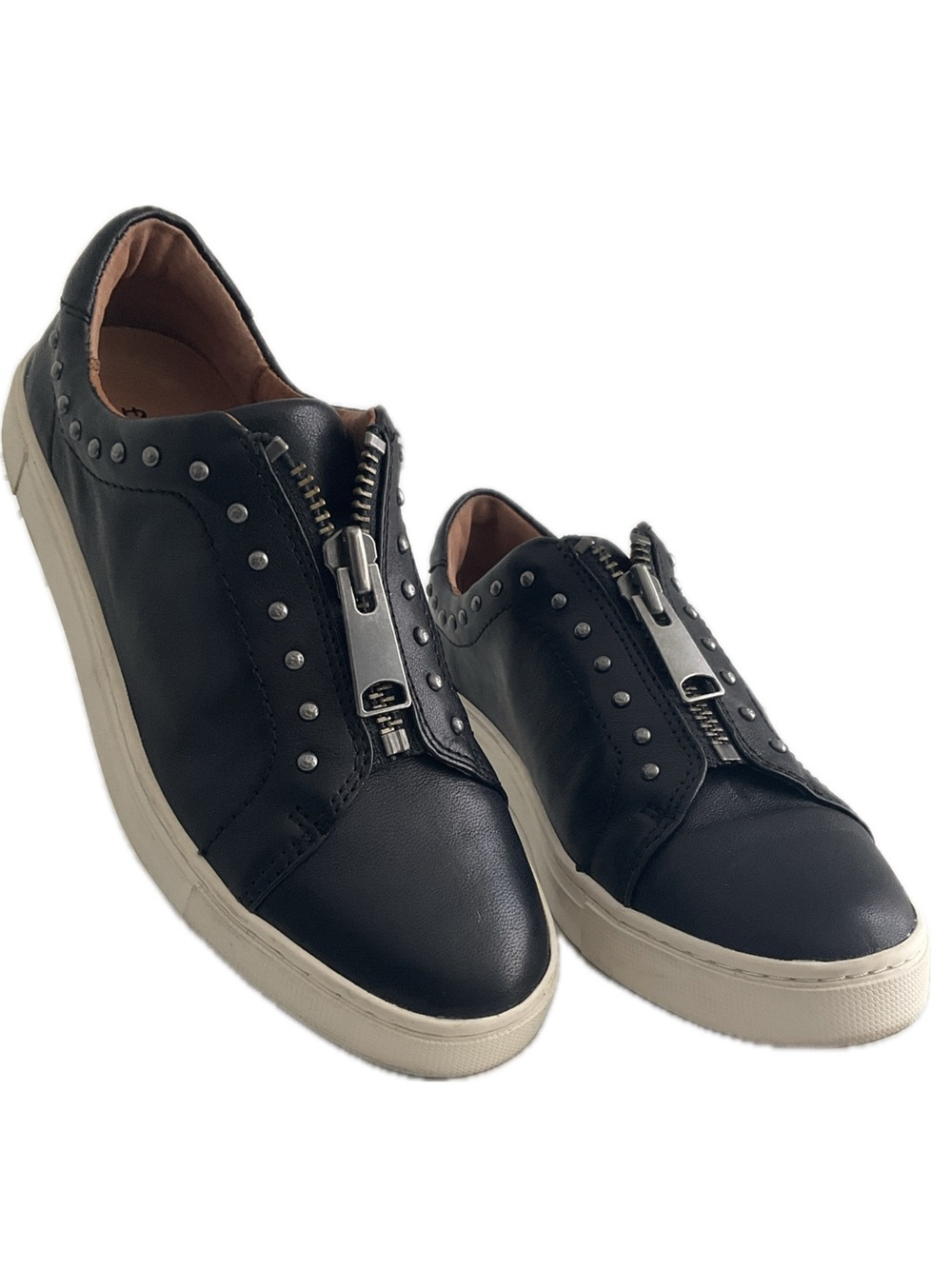 FRYE AND CO. 7 M Black Leather Zip-Front Studded Slip-On Flats